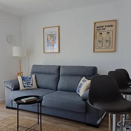 Apartment Oasis - Gin Tonic *